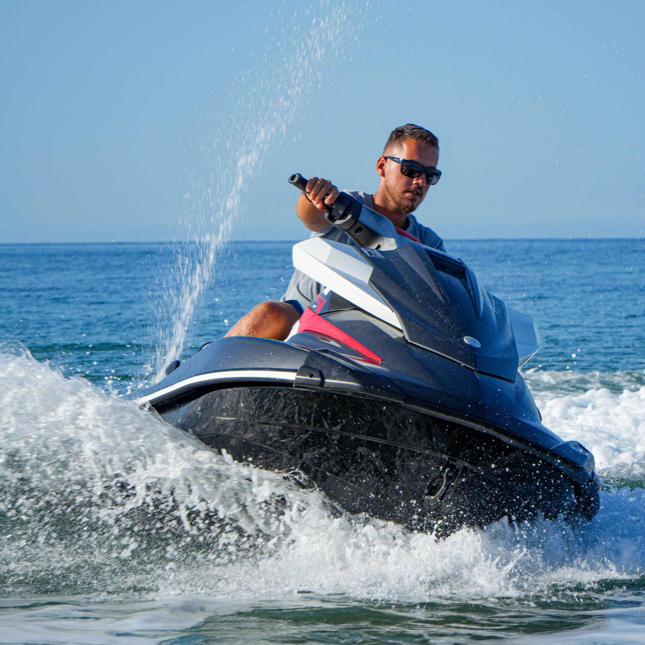 Jet Ski (YAMAHA Waverunner VX)