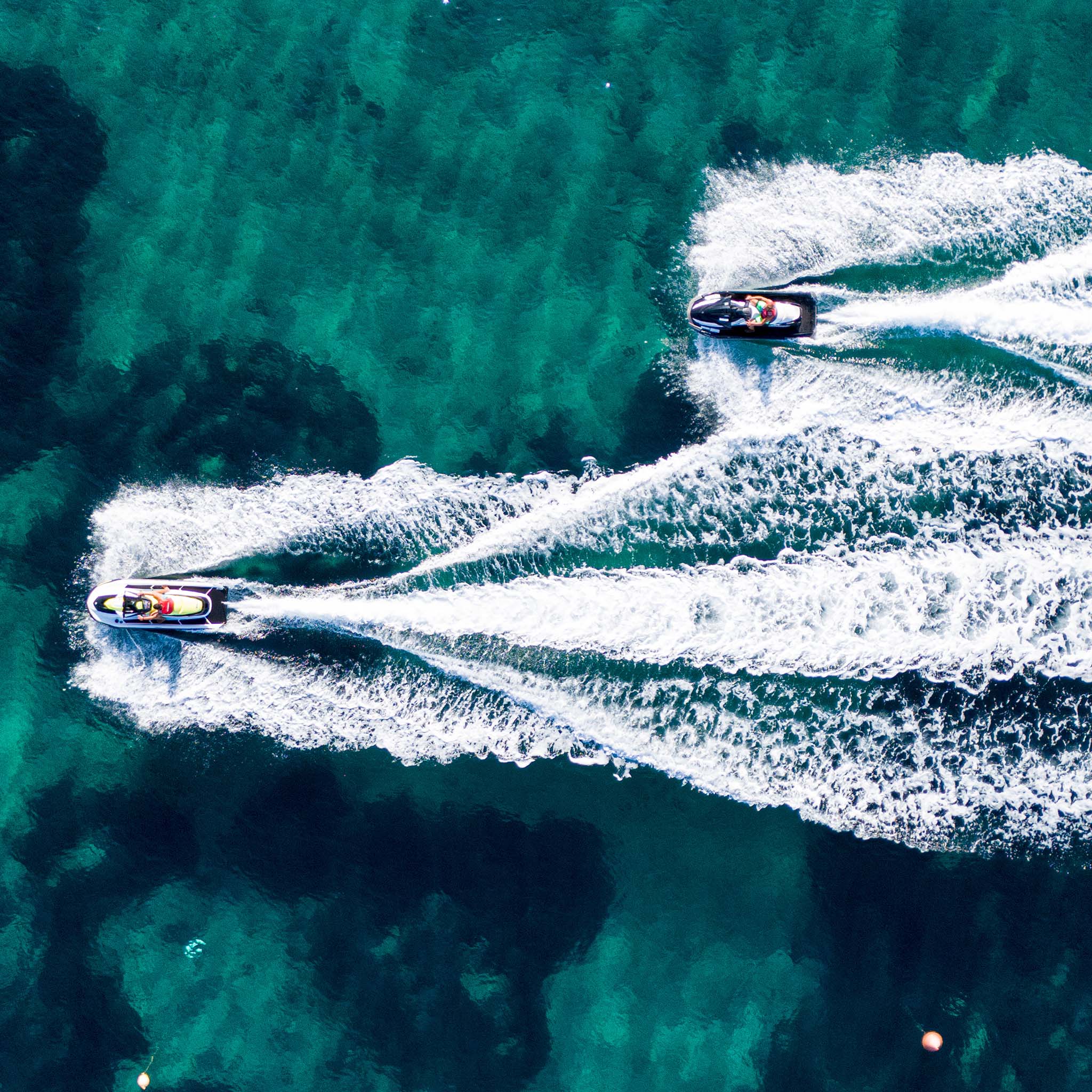 Jet Ski (YAMAHA Waverunner VX)